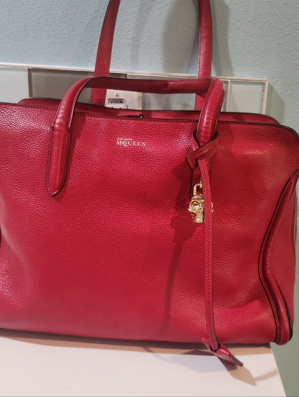Alexander McQueen Large Skull Padlock Red Leather Satchel. excellent condition - Picture 15 of 16